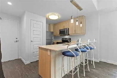FURNISHED 2 BED, 2 BATH APARTMENT 5 MIN FROM WLU/UW Image# 1