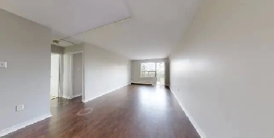 1 Bed 1 Bath Apartment-940 Commissioners Road E Image# 2