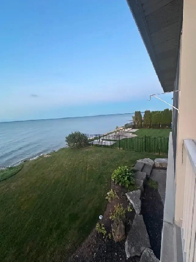 Lakefront House in Vineland for Temperary Rent Image# 1