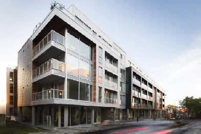 Condo moderne meublé- Coeur de Québec Image# 1