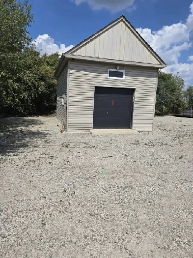 STORAGE & PARKING FOR RENT Image# 1