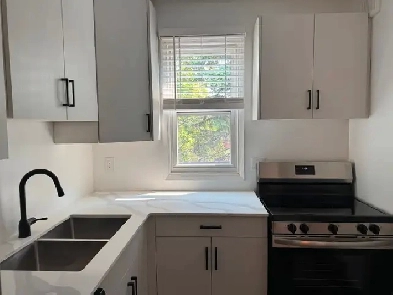 Newly Renovated 1-Bedroom Suite in St Vital for October 1st Image# 3