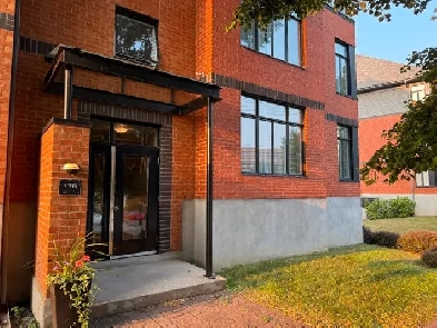 Dorval 2 Bedroom Condo for Rent Image# 4