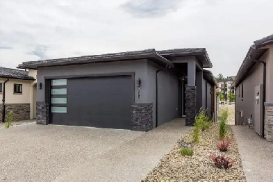 Stunning New Home with Suite Potential in Waterfront Community Image# 1