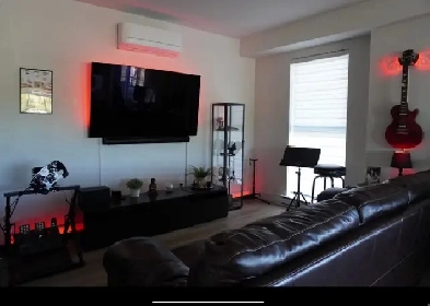 Appartement à Louer 4 1/2  ( : petit bureau) - Cession de Bail Image# 9