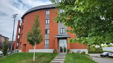 Condo à louer Image# 2