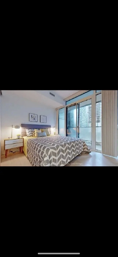Private room for rent downtown Image# 1