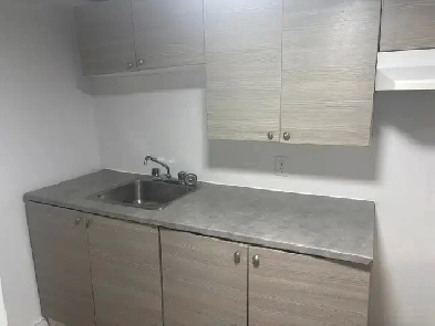 Logement avec 2 chambres fermées internet/électros/stationnement Image# 2