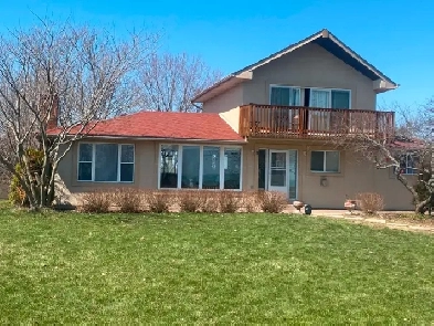 3 bedroom Lakefront Property for 6 months - short-term rent Image# 1