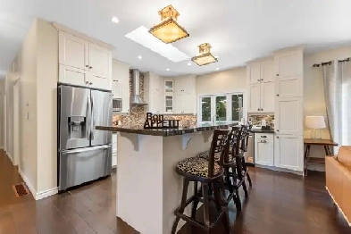 FOR SALE: 50 Chine Drive, Scarborough Bluffs Image# 9