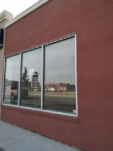 business room sublease/ rent in Regina Image# 1