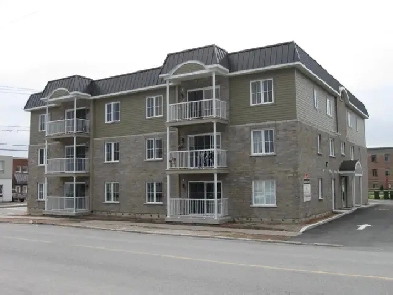 Grand 5 1/2 à louer à St-Hyacinthe Image# 1