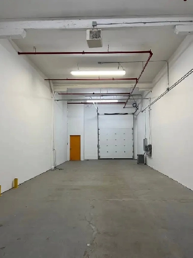 entrepôt  1 200'c a louer a  Montréal Image# 1