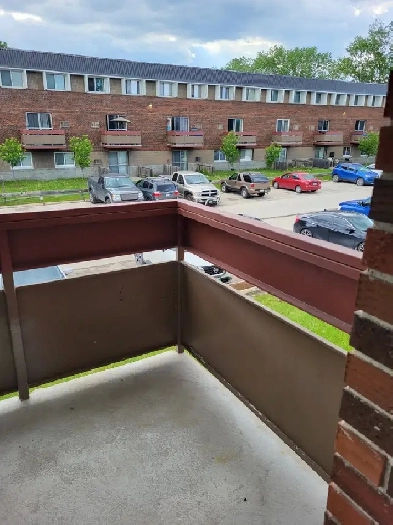 Roommate wanted! October 1st, 2025. Crestview area) Image# 1