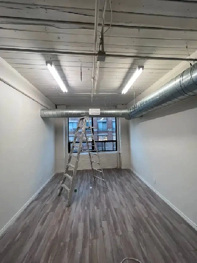 Private 275 sq ft Creative Loft Office – Downtown Spadina/Kensin Image# 1