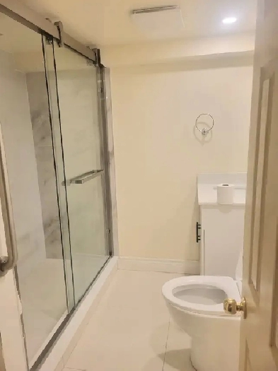 Basement Room to Rent Image# 1