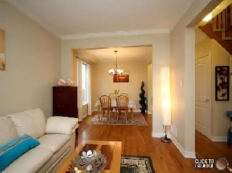 Barrhaven Centre 4-Bedroom, 2-car Garage, Single House for Rent Image# 1