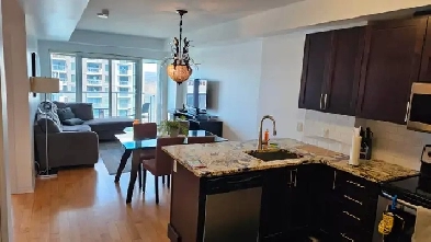 Luxury Fully Furnished 1-Bed & Den Suite for Rent Image# 1