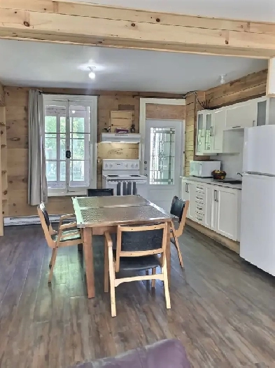 CONDO - TOUT INCLUS ET MEUBLÉ Image# 1