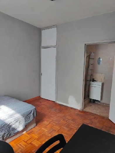 room with own bathroom room all include in metro frontenac Image# 1