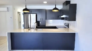 CONDO LUXE 4½ – 5 Électros, Parking et Locker Inclus Image# 1