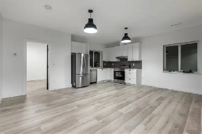 2 Bedroom Fully Furnished Basement Suite in Coquitlam Image# 19