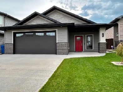 Wheelchair accessible/barrier free home for sale Image# 3