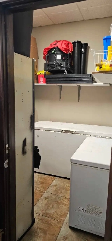 Sylvan Lake Commercial space Image# 1