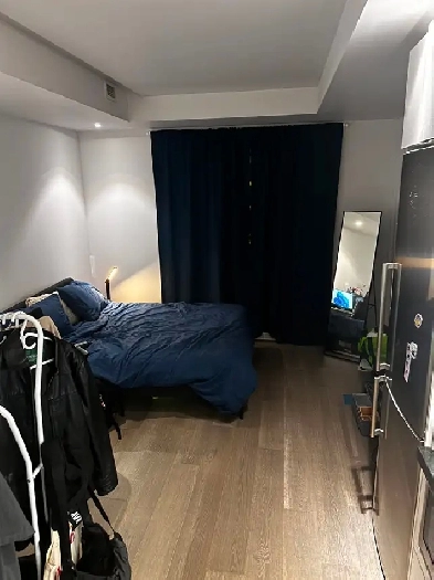 Studio Apartment in Downtown Montreal 10 minute walk to McGill! Image# 1