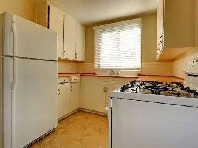 ROOM FOR RENT IN BURLINGTON Image# 1