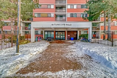 One Bedroom fully renovated condo for rent at Scarborough. Close Image# 1