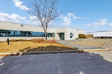 Pickering space ideal for office, medical or industrial use! Image# 1