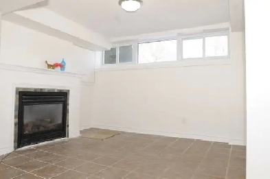 ★ Modern Home (Laundry. Patio. Fireplace) (Etobicoke)★ Image# 1