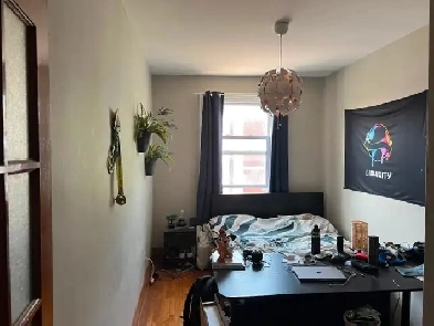 NDG - Looking for a new roommate! Available Oct 1st Image# 1