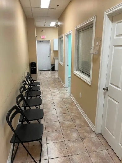 Office space for rent in Brampton Image# 1