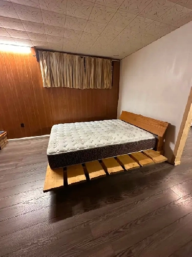 UW/LAURIER STUDENT ONLY 1 Bed 1 Bath Apartment Image# 1