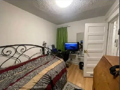 Nice Sized Room! All Included! Dufferin ST! ASAP Image# 1