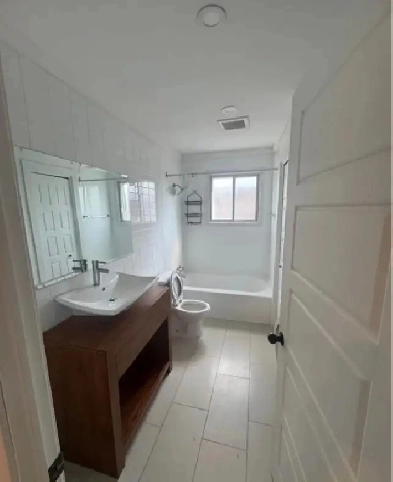 Appartement 4 1/2 - 2 chambres et 1 salle de bain Image# 1