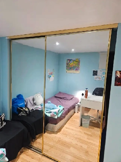 SEPARATE FURNISHED ROOM - $625 KENNEDY n LAWRENCE Image# 1