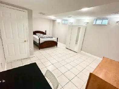 Master BR, Private bath, 30s walk to Glencairn stn (Yorkdale) Image# 1