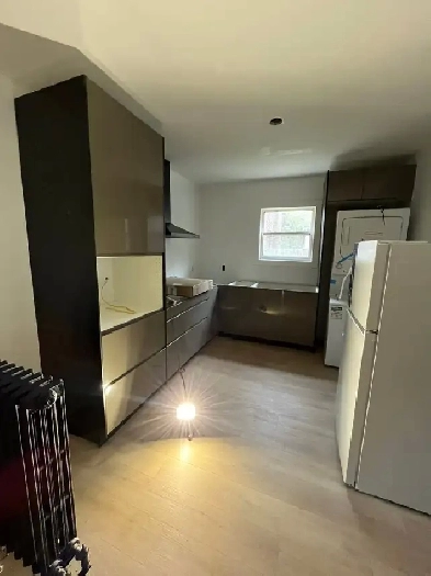 October 10 - Central Fully Furnished Studio Image# 2