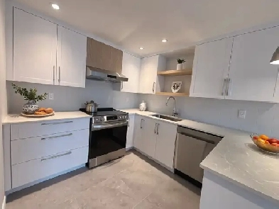 ✨ Fully Renovated 2-Bedroom Condo – Top Floor, Sunlit, Prime ✨ Image# 1