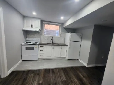 2 bedroom basement near Castlemore and Gore Image# 1