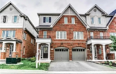 SPACIOUS 3 BEDROOM UNIT TOWNHOUSE FOR RENT IN WHITBY Image# 1