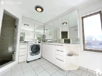 LARGE 2BR DEN BIG PATIO 1600SF Available Oct1, 2025 Image# 1