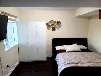 Spacious 2-Bedroom Apartment for Rent – Backing onto Ravine Image# 1