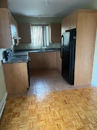 4 1/2 Moderne $1450 Image# 1