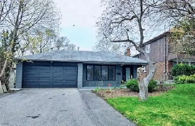 Master Bedroom Available in North York Image# 1