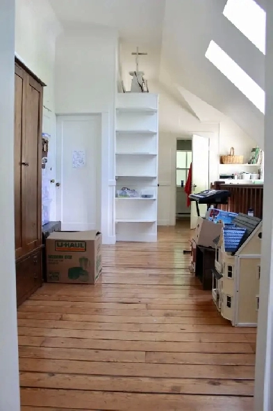 5 bed, 2 bath home on hobby farm for rent - Central Saanich Image# 1