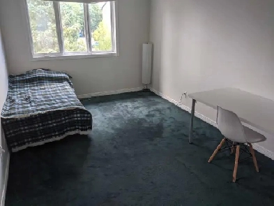 Large Main Bedroom-All Bills Included   Regular Cleaning-Oct 1st Image# 1